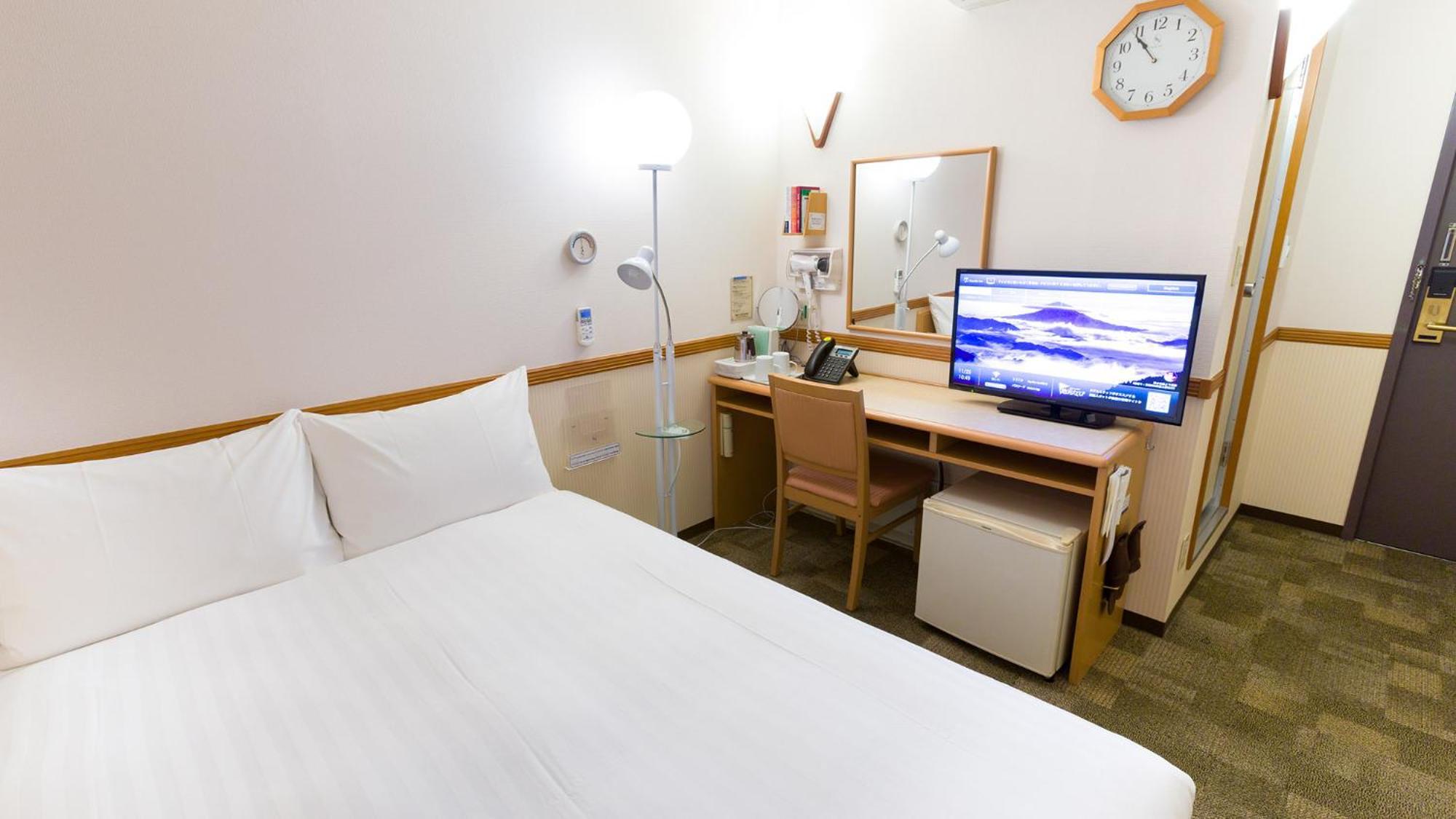 Toyoko Inn Nishitetsu Kurume Eki Higashi Guchi Zimmer foto