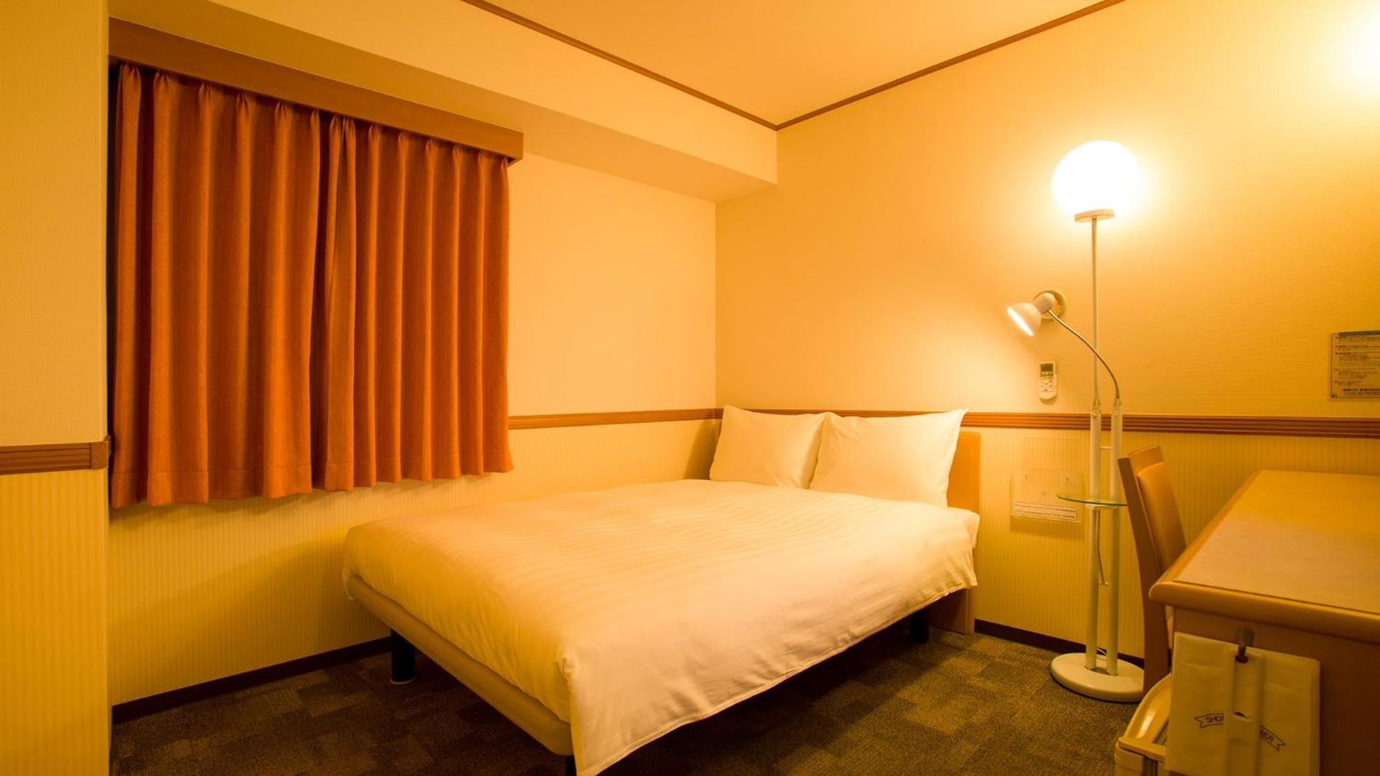 Toyoko Inn Nishitetsu Kurume Eki Higashi Guchi Zimmer foto