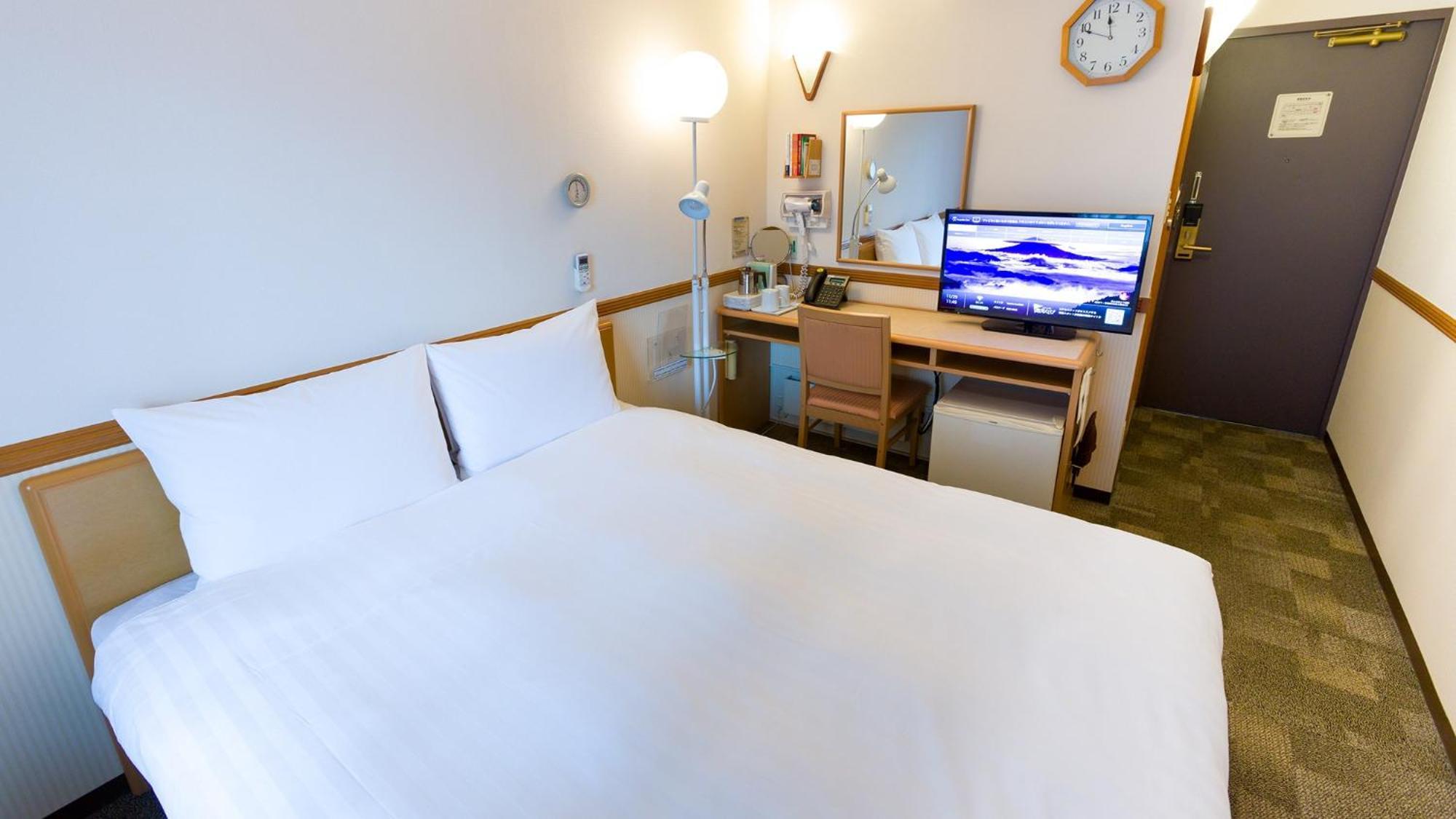 Toyoko Inn Nishitetsu Kurume Eki Higashi Guchi Zimmer foto