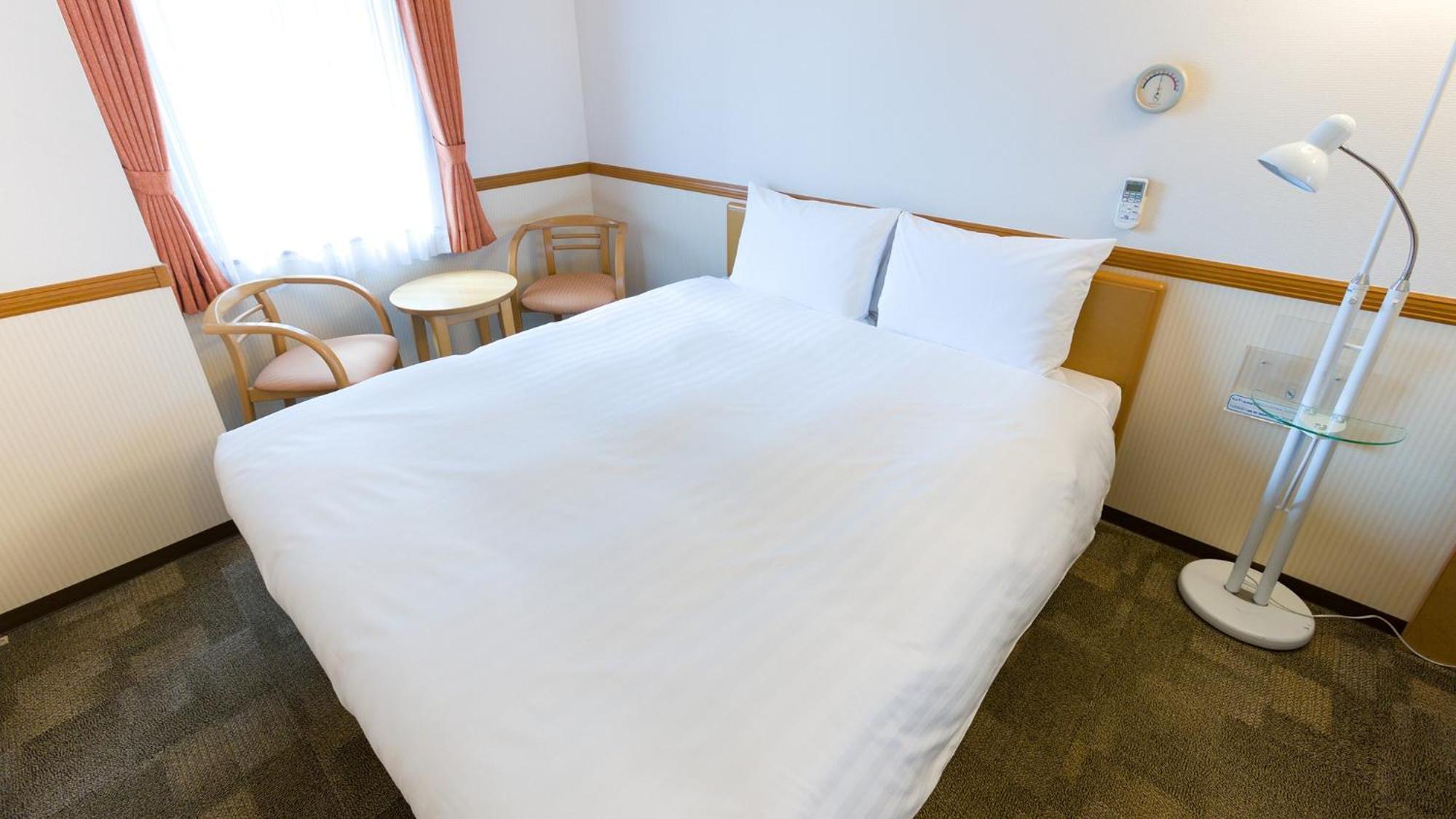 Toyoko Inn Nishitetsu Kurume Eki Higashi Guchi Zimmer foto