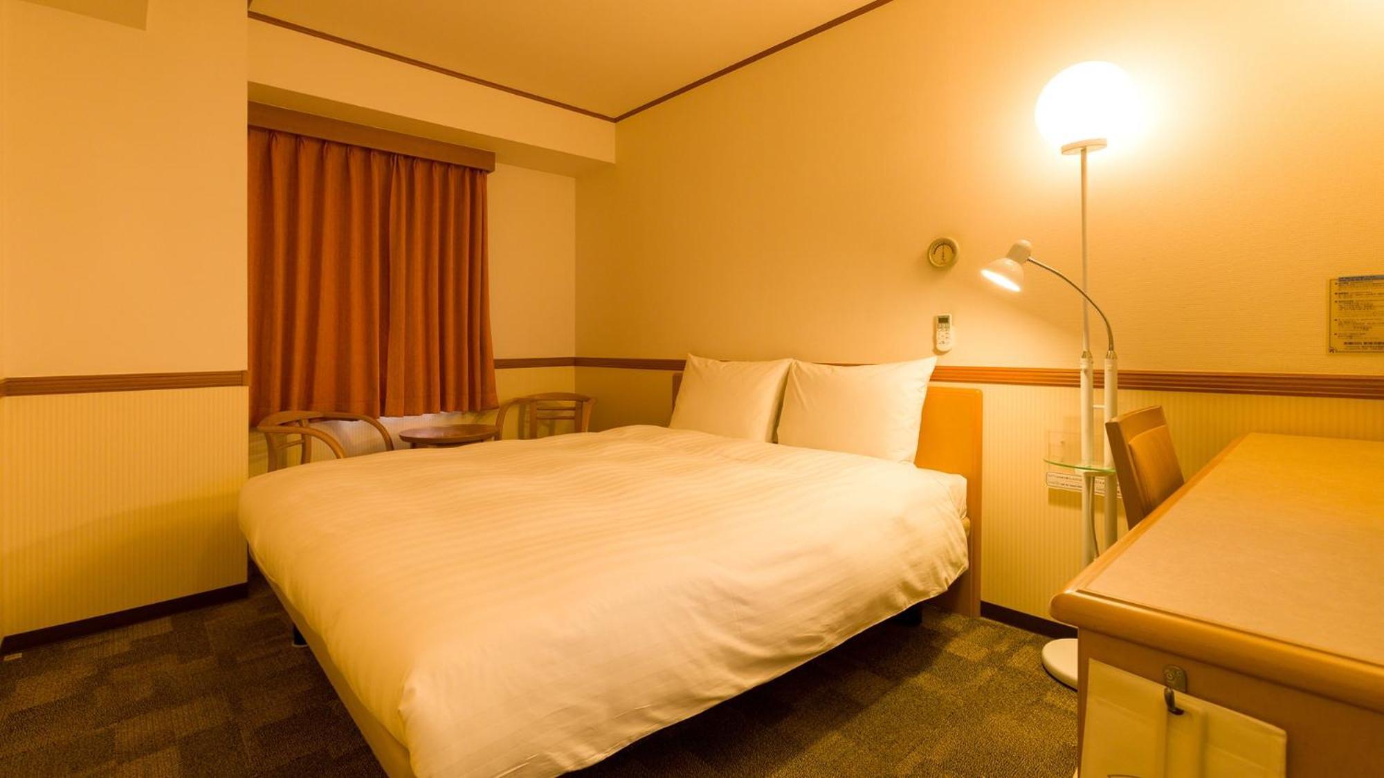 Toyoko Inn Nishitetsu Kurume Eki Higashi Guchi Zimmer foto