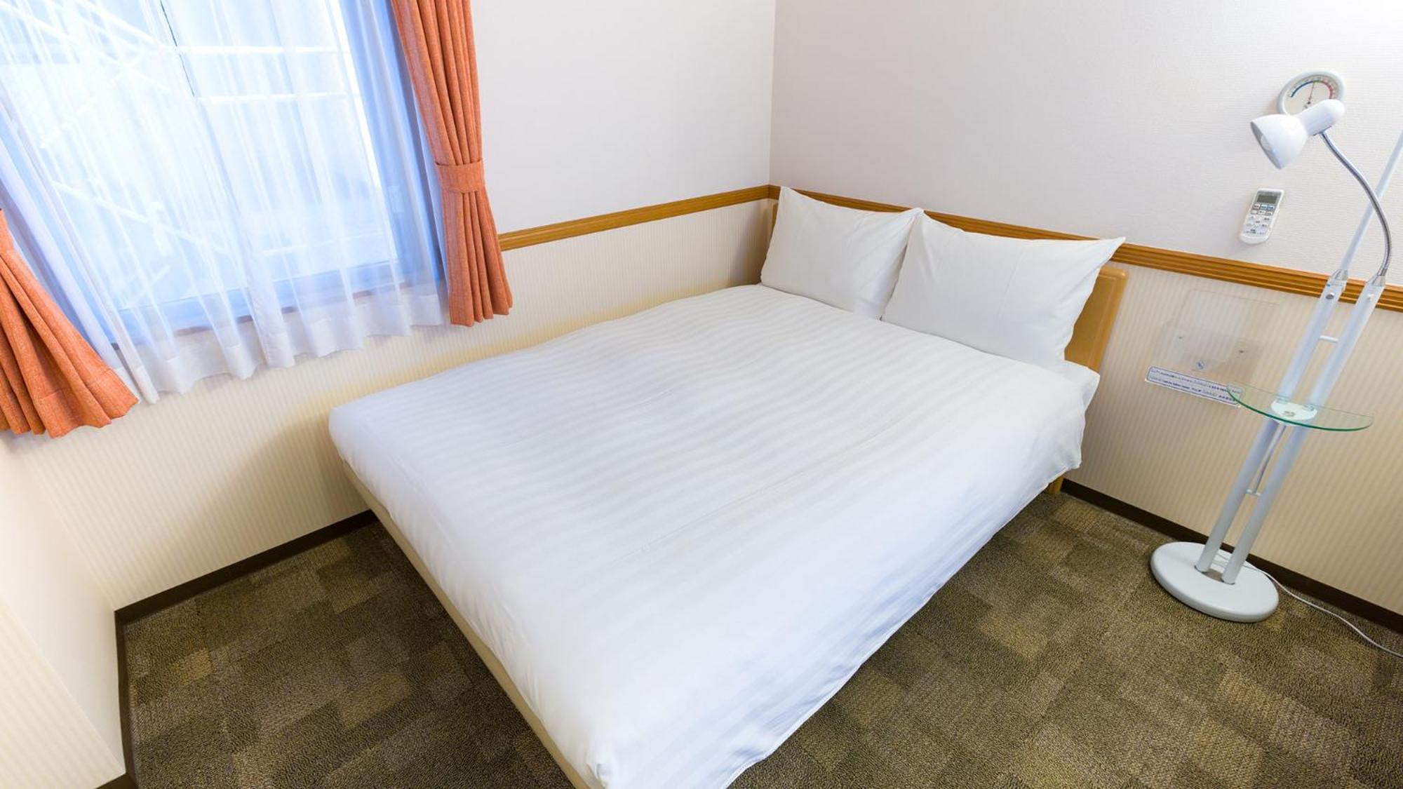 Toyoko Inn Nishitetsu Kurume Eki Higashi Guchi Zimmer foto