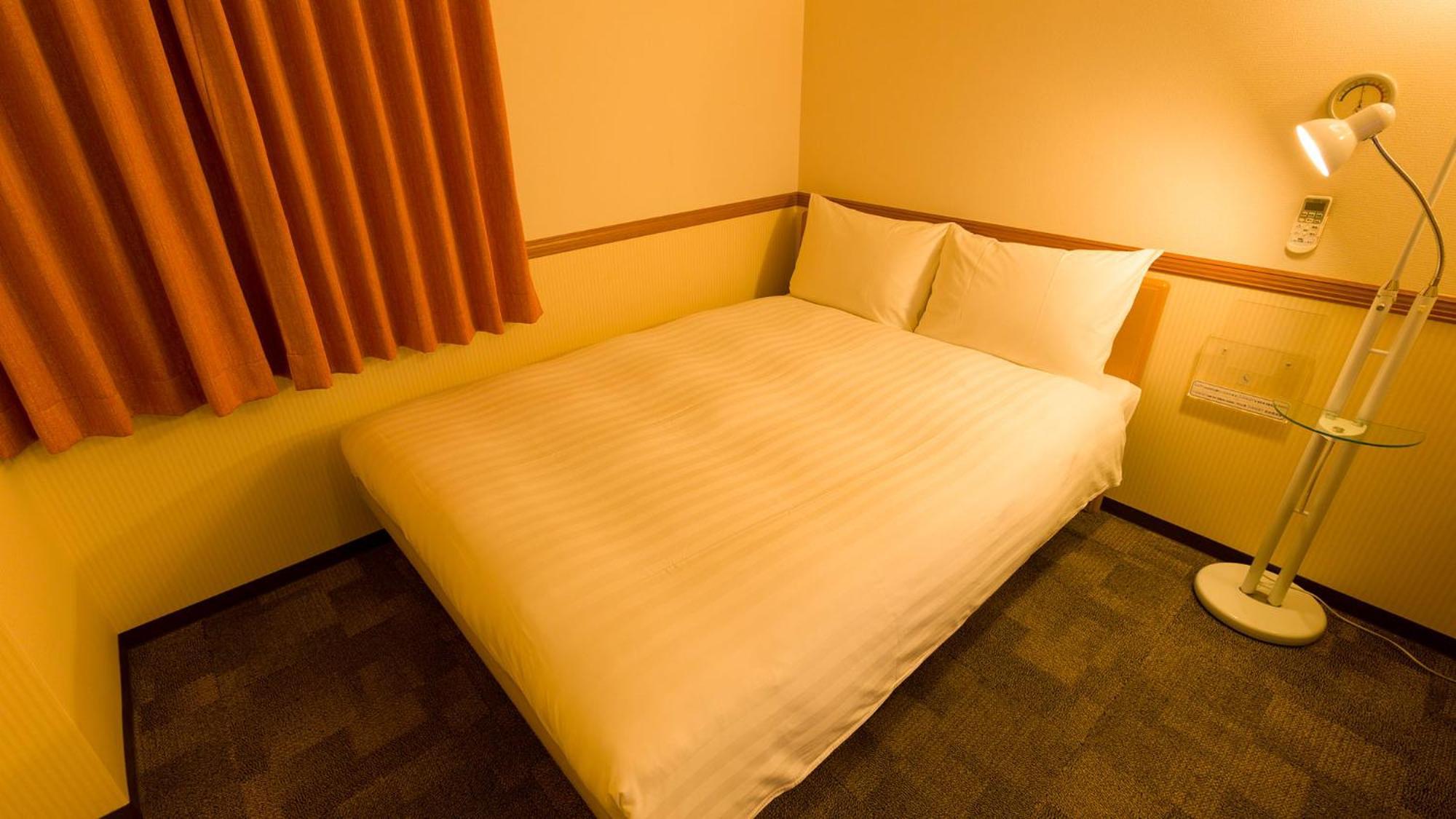 Toyoko Inn Nishitetsu Kurume Eki Higashi Guchi Zimmer foto