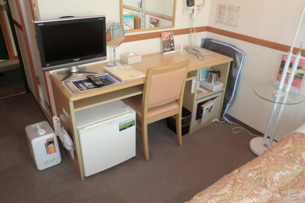 Toyoko Inn Nishitetsu Kurume Eki Higashi Guchi Exterior foto